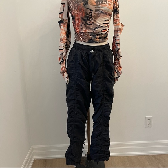 Black Cargo Pants - Picture 3 of 4